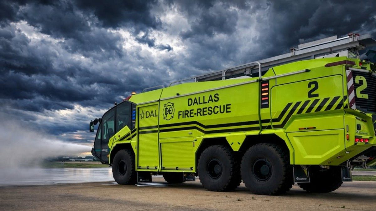 This electric aircraft fire truck hits 50 mph in under 20 seconds