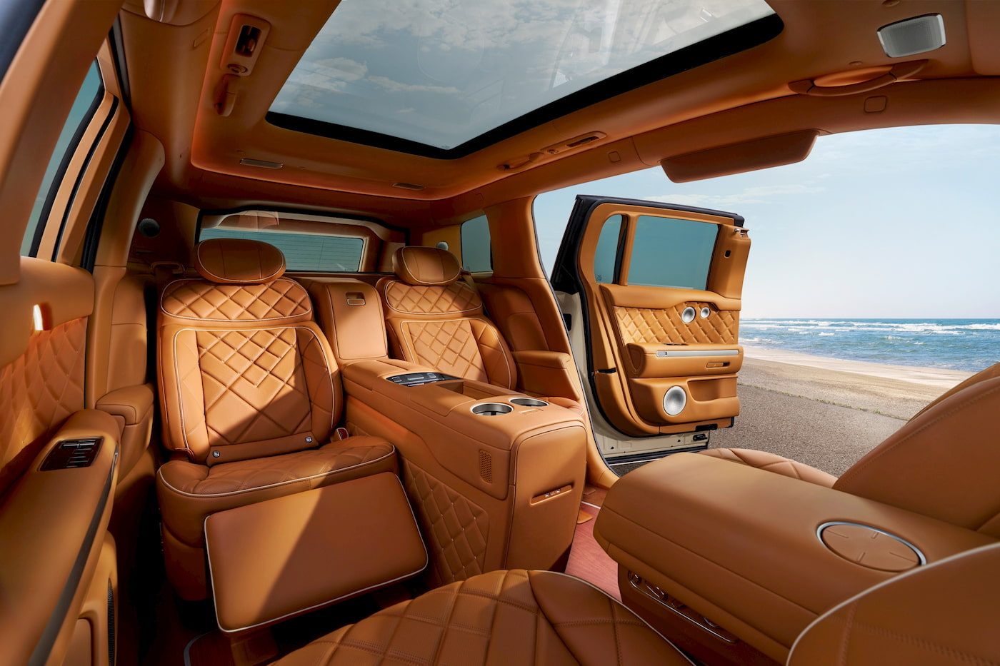 Genesis-GV90-Neolun-interior