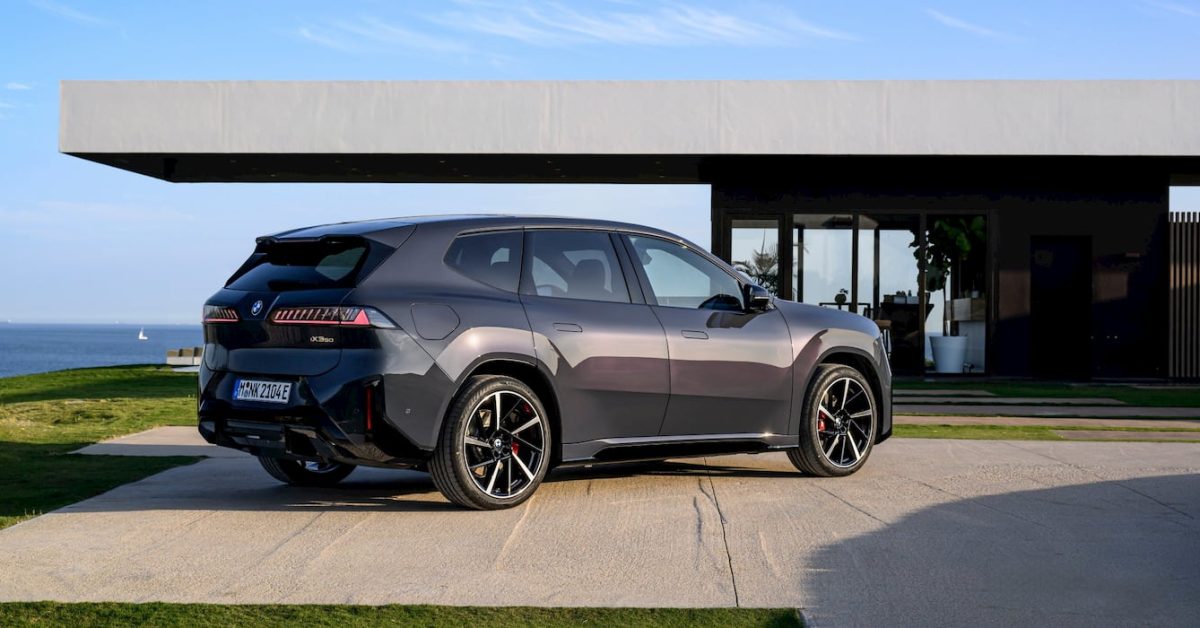 BMW iX3 набрал 100 000 заказов в Европе за год