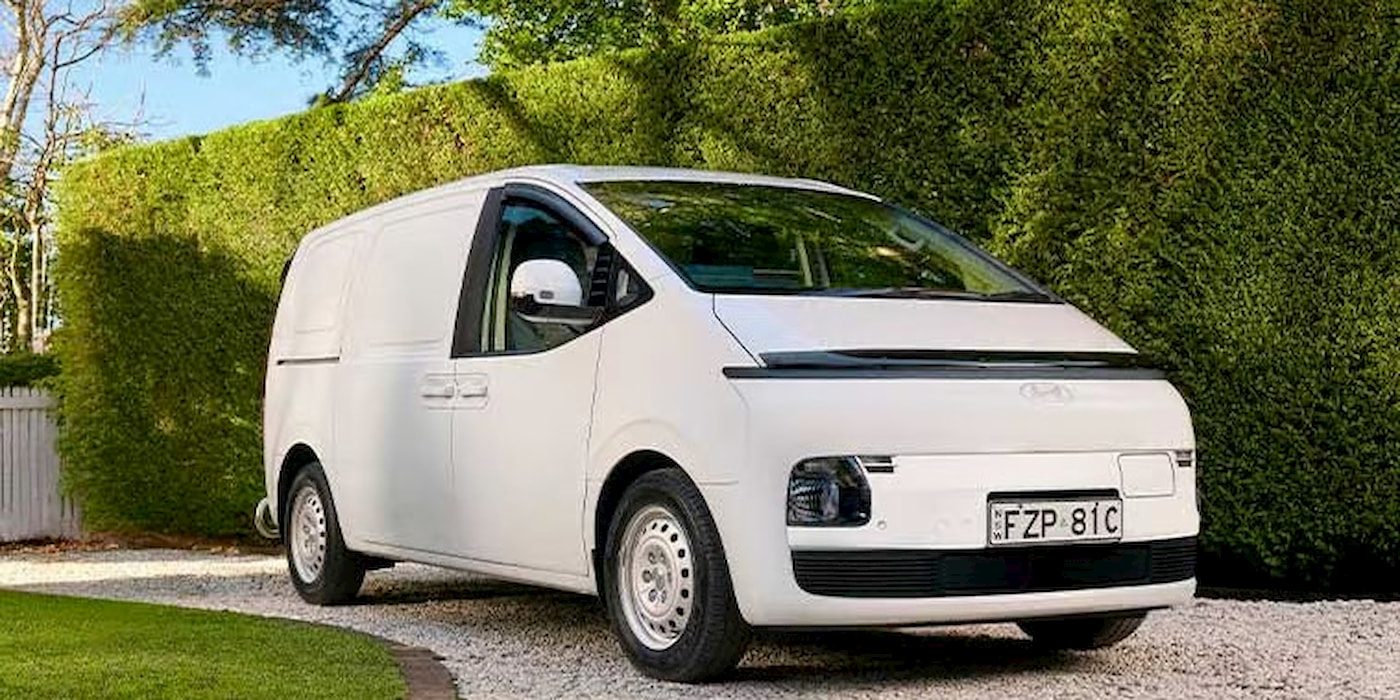 Hyundai-STARIA-Load-EV-van
