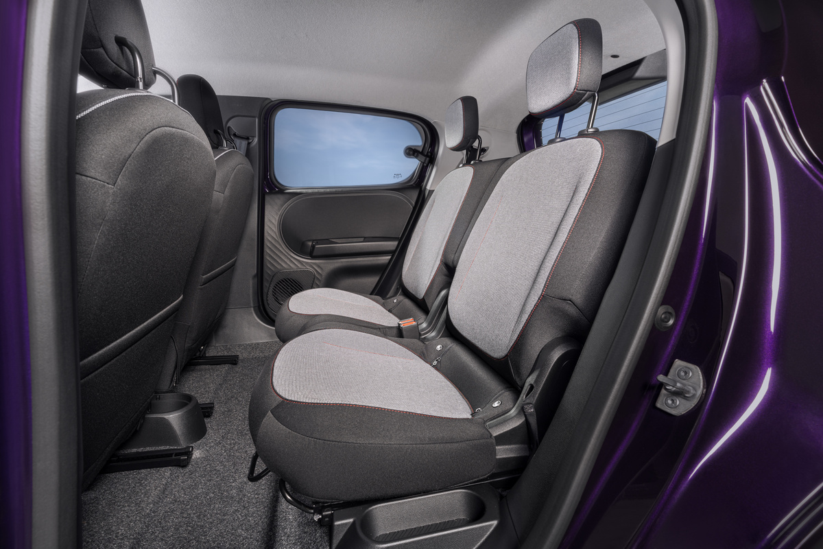 Nissan-affordable-Pixo-EV-interior