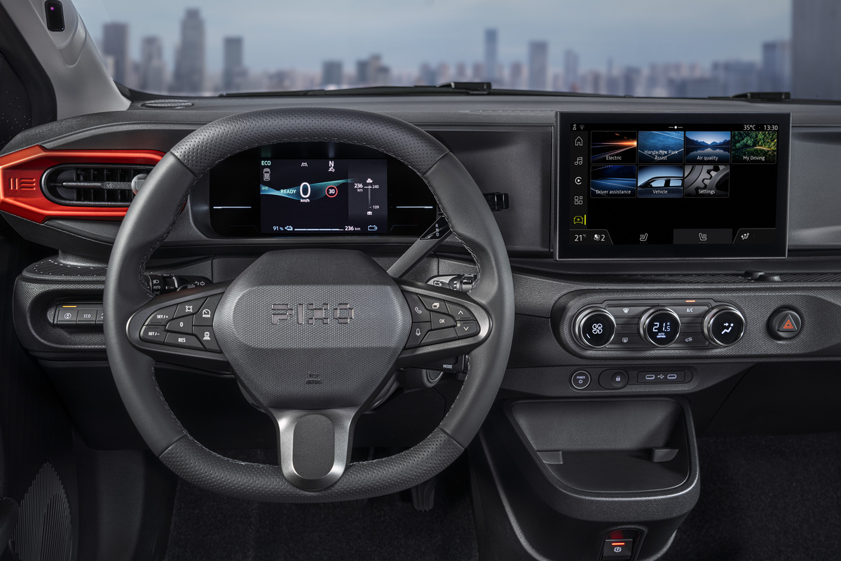 Nissan-affordable-Pixo-EV-interior