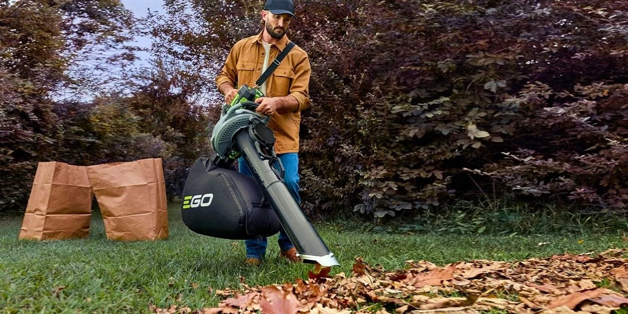 Make quick work of leaf cleanup with fewer yard waste bags using the EGO POWER+ Leaf Vacuum and Mulcher with 500 CFM Blower, which finely mulches leaves and debris to a 16:1 ratio to turn 16 bags of leaves into just one.