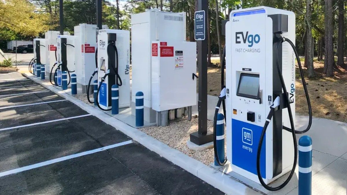 EVgo grocery shop