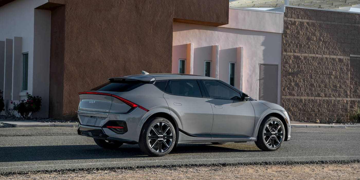 كيا تكشف عن أسعار ومدى السير لطراز EV6 لعام 2027، تبدأ من 38,000 دولار تقريبا
