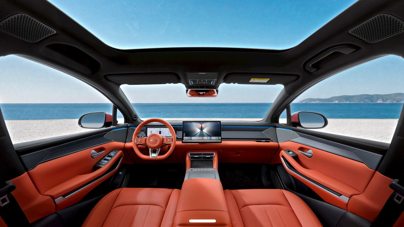 BYD-Atto-8-interior