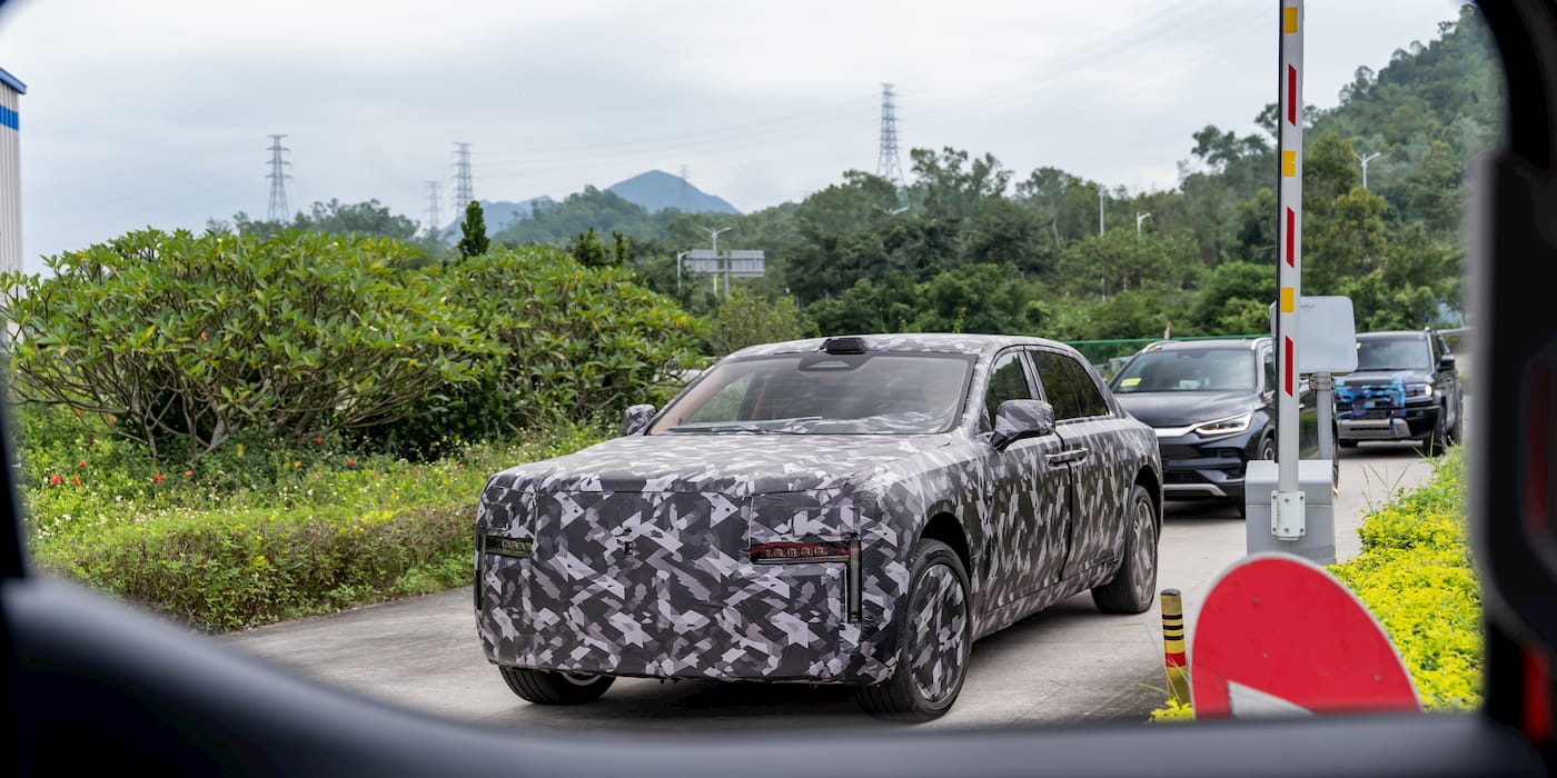 Флагманский электромобиль BYD, напоминающий Rolls-Royce, выходит на зарубежные рынки