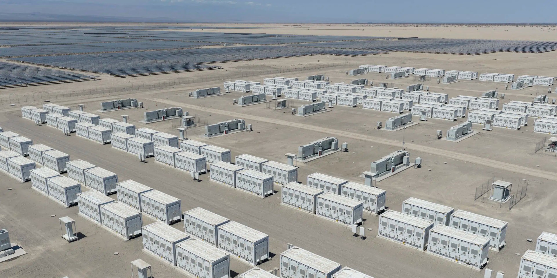 electrek.co - Michelle Lewis - Tesla's next big clean energy source is rising in the Arizona desert