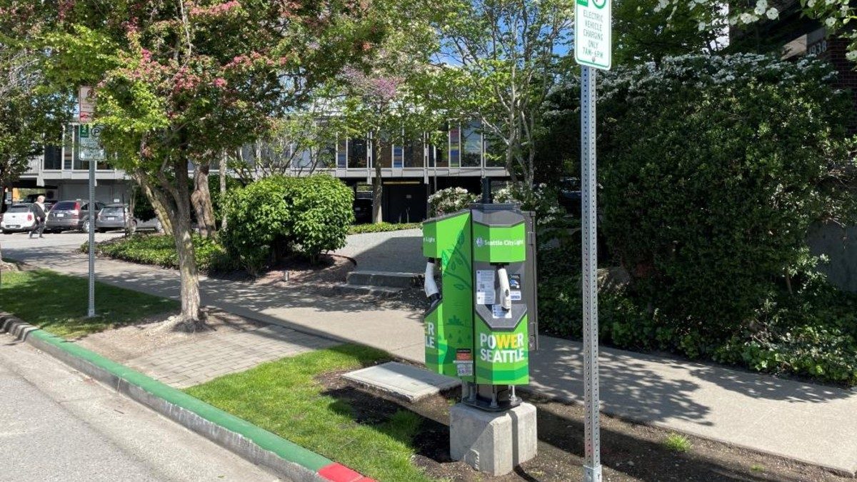 Seattle kaldırım kenarında 200 EV şarj istasyonu planlıyor; siz de talep edebilirsiniz