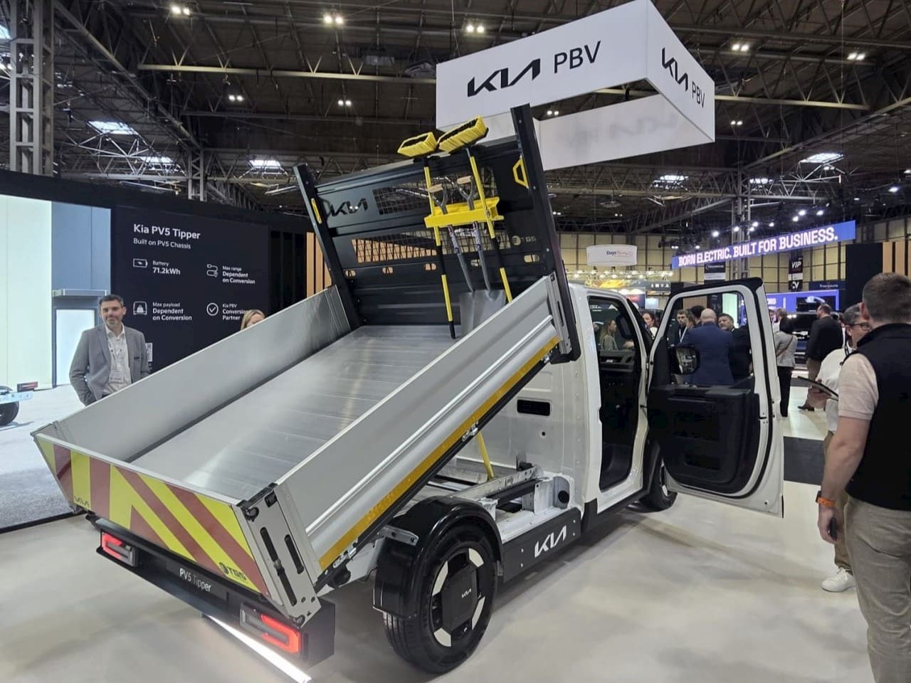 Kia-PV5-dump-truck