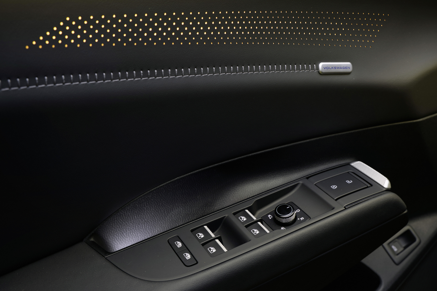 Volkswagen-ID-Tiguan-ID-4-images-interior