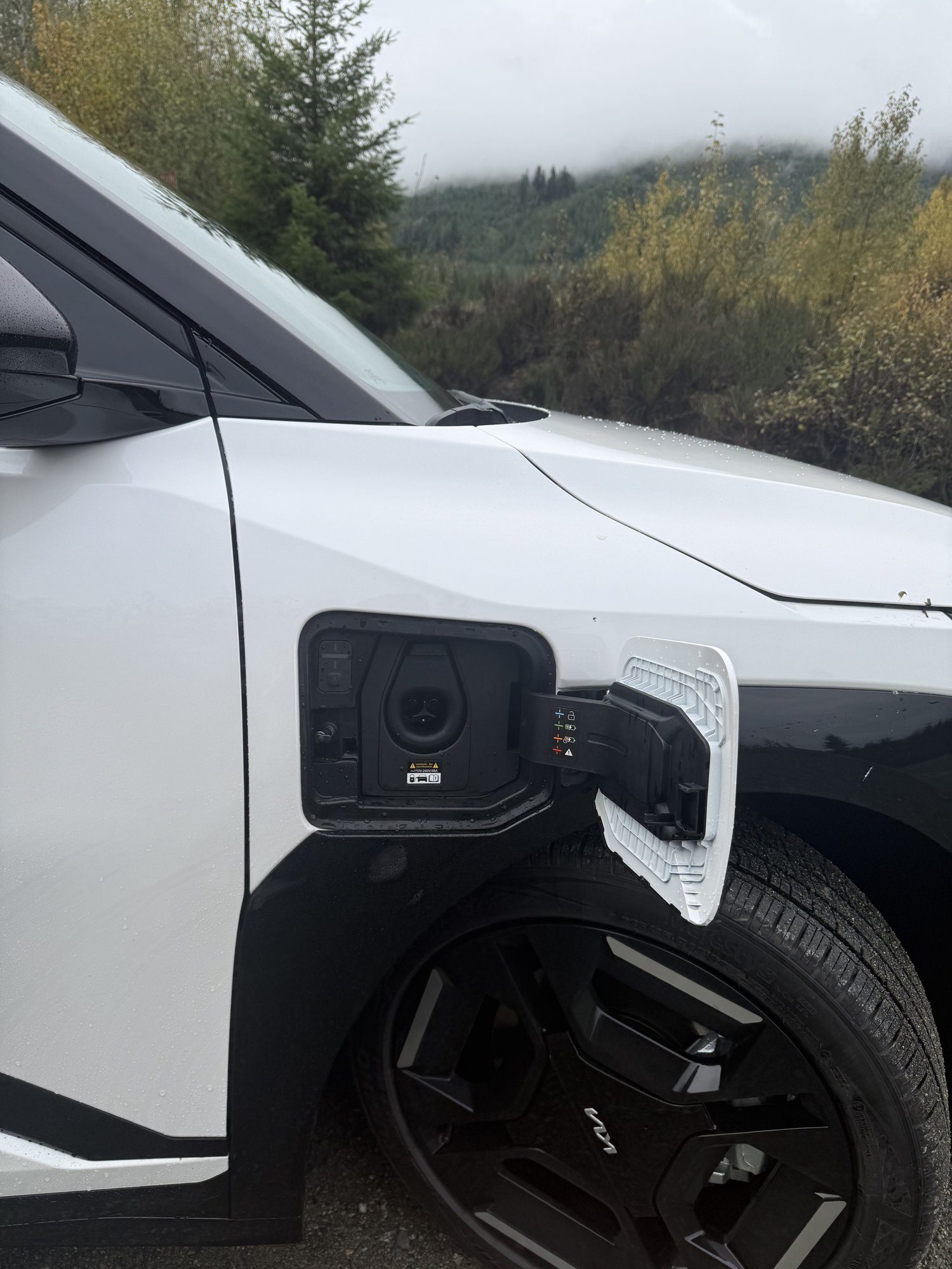 Kia EV3 NACS charge port on the front fender