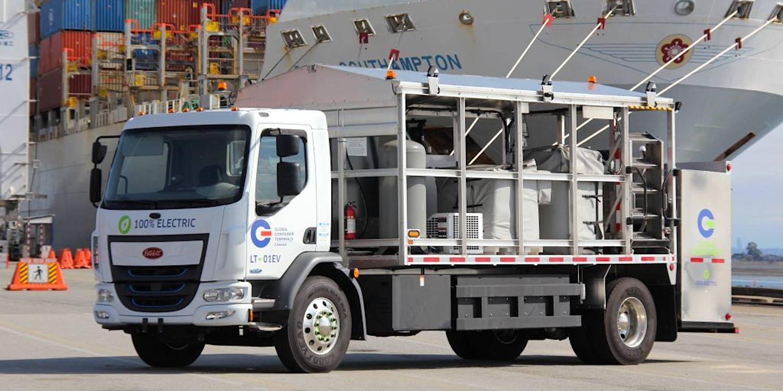 We’re thrilled to congratulate our partners at GCT for winning the B.C. Hydro Luminaries Project of the Year. Seeing our Peterbilt 520EV fuel tankers and 220EV lubrication trucks powering the largest fleet rollout of any terminal in Canada is a true testament to the hard work of everyone involved